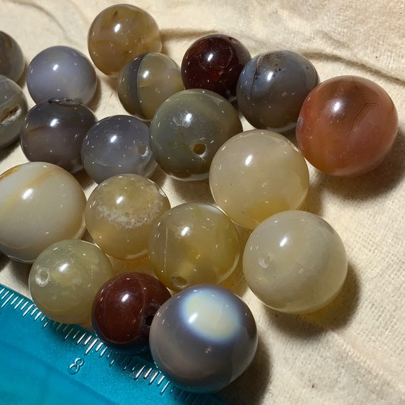 *SOLD* Round Agate Beads - Picture 3 of 5